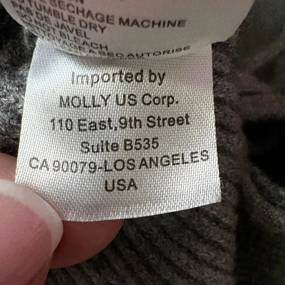 Molly Bracken tu stands